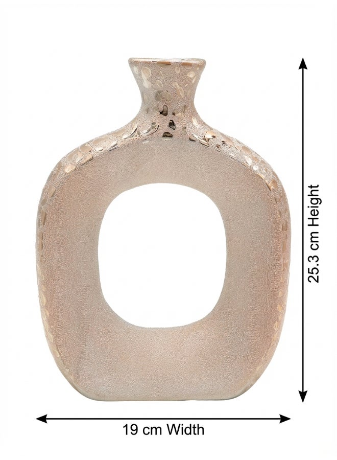 ايست من نون مزهرية سيراميك لترتيب الزهور الزخرفي، ارتفاع 25 سم | لون وردي ذهبي | تصميم فلورا إيتش | الحجم - 19x6.5x25.3 سم | مثالية لتزيين غرفة المعيشة أو مساحة المكتب. - Image 4